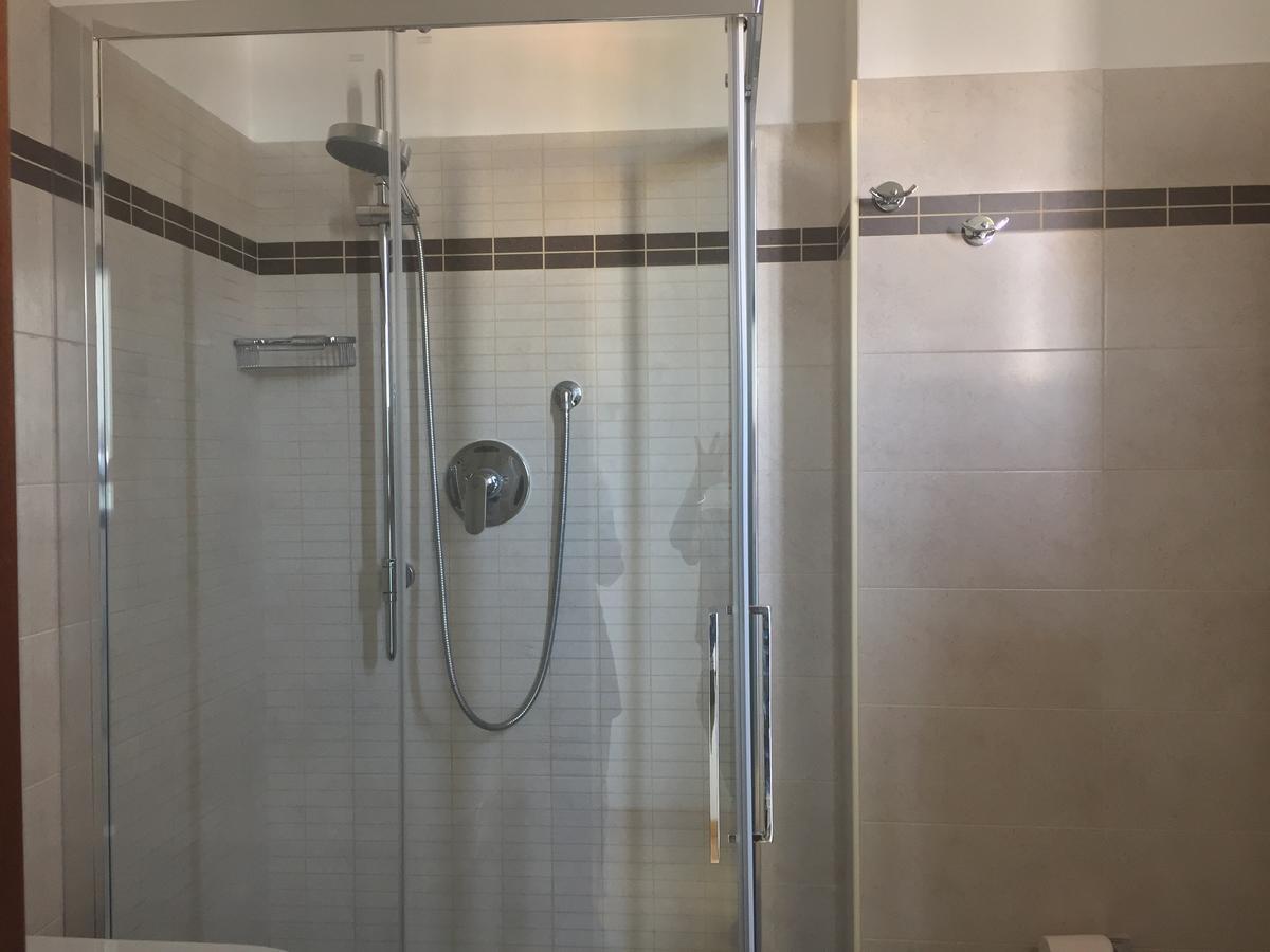 Hotel Mirabel Римини Экстерьер фото